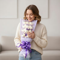 Boeket witte beren knuffel met paarse doos