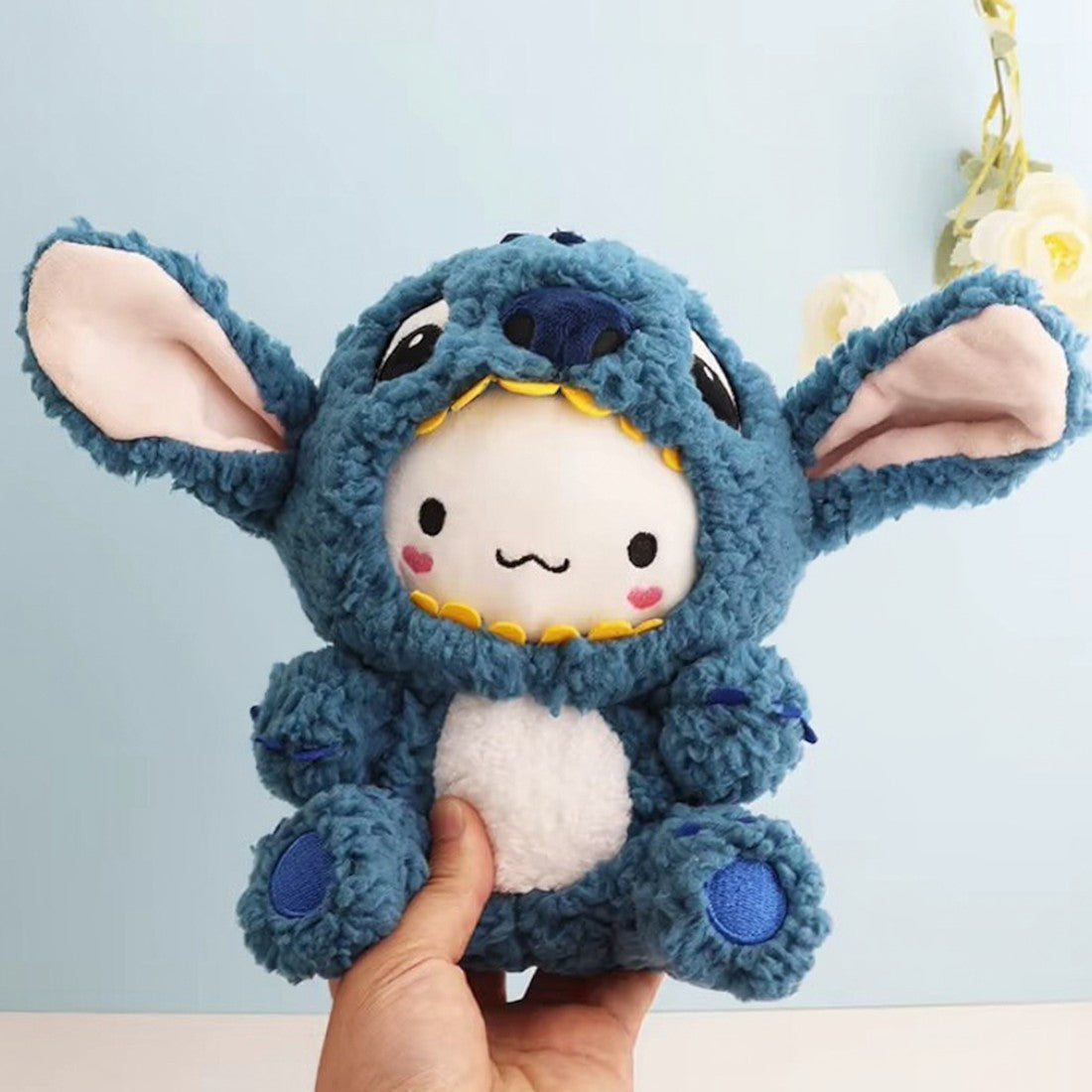 Cinnamoroll knuffel verkleed als Stitch