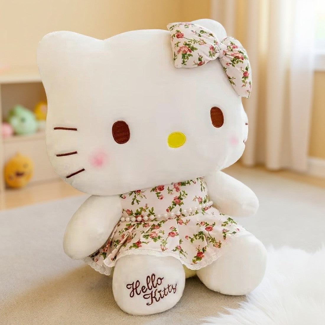 Sierlijke Hello Kitty knuffel met bloemenjurk