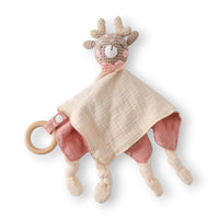 Plat gehaakt hert knuffeldoekje met tweekleurige katoenen doek
