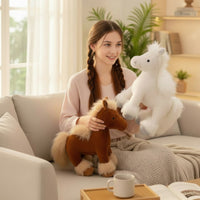 Zachte paard knuffel met zijdeachtige manen