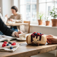 Kawaii cheesecake knuffel bosbes framboos