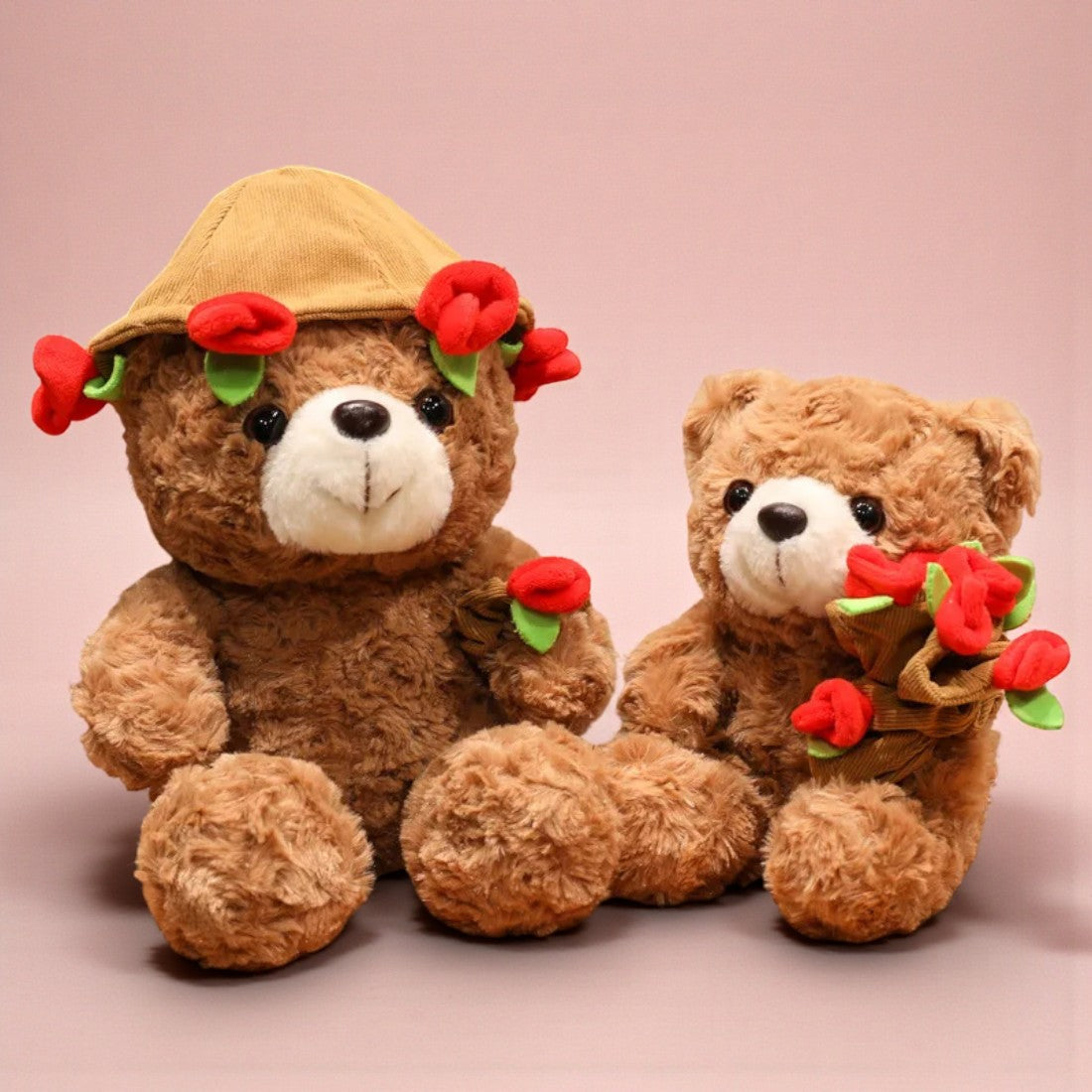 Romantische beer knuffel met bloemenboeket