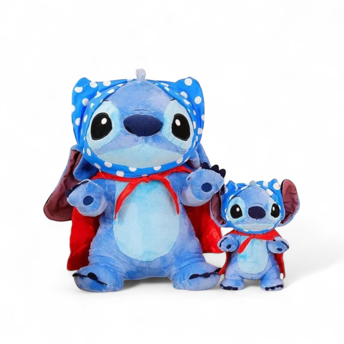 Stitch knuffel in superheldenkostuum