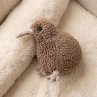 Realistische grijze kiwi vogel knuffel