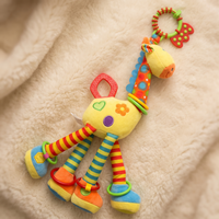 Giraf rammelaar knuffel met ring