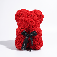Rozenbeer knuffel met strik Valentijnsdag