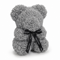 Rozenbeer knuffel met strik Valentijnsdag