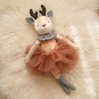 Hinde knuffel in oranje tutu