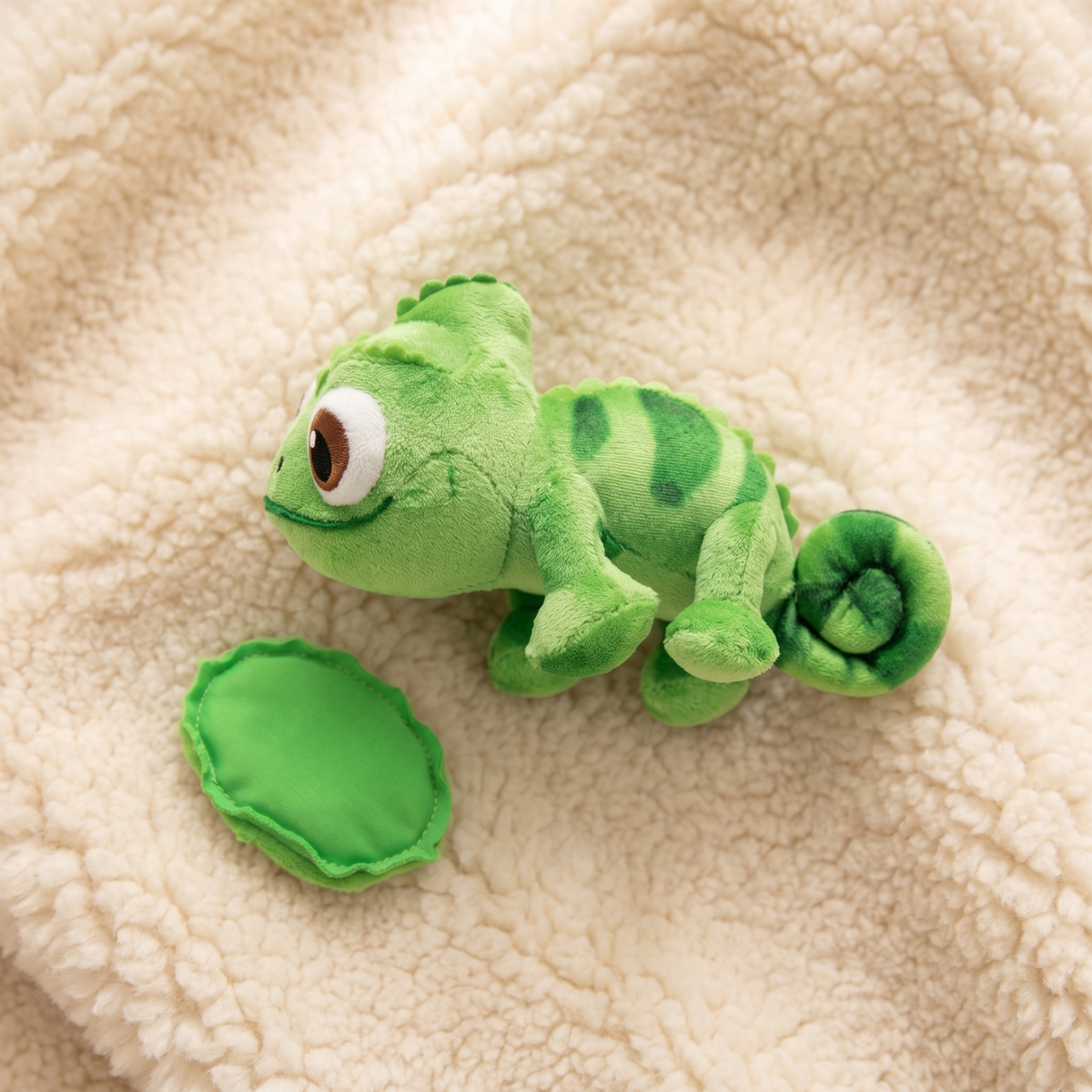 Magnetische kameleon knuffel Pascal Disney