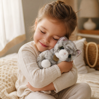 Kitten knuffel met grote glanzende ogen