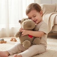 Nijlpaard knuffel met hart beige of grijs