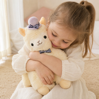 Lama knuffel met hoed en vlinderstrik