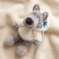 Wolf knuffel verkleed als wit schaap